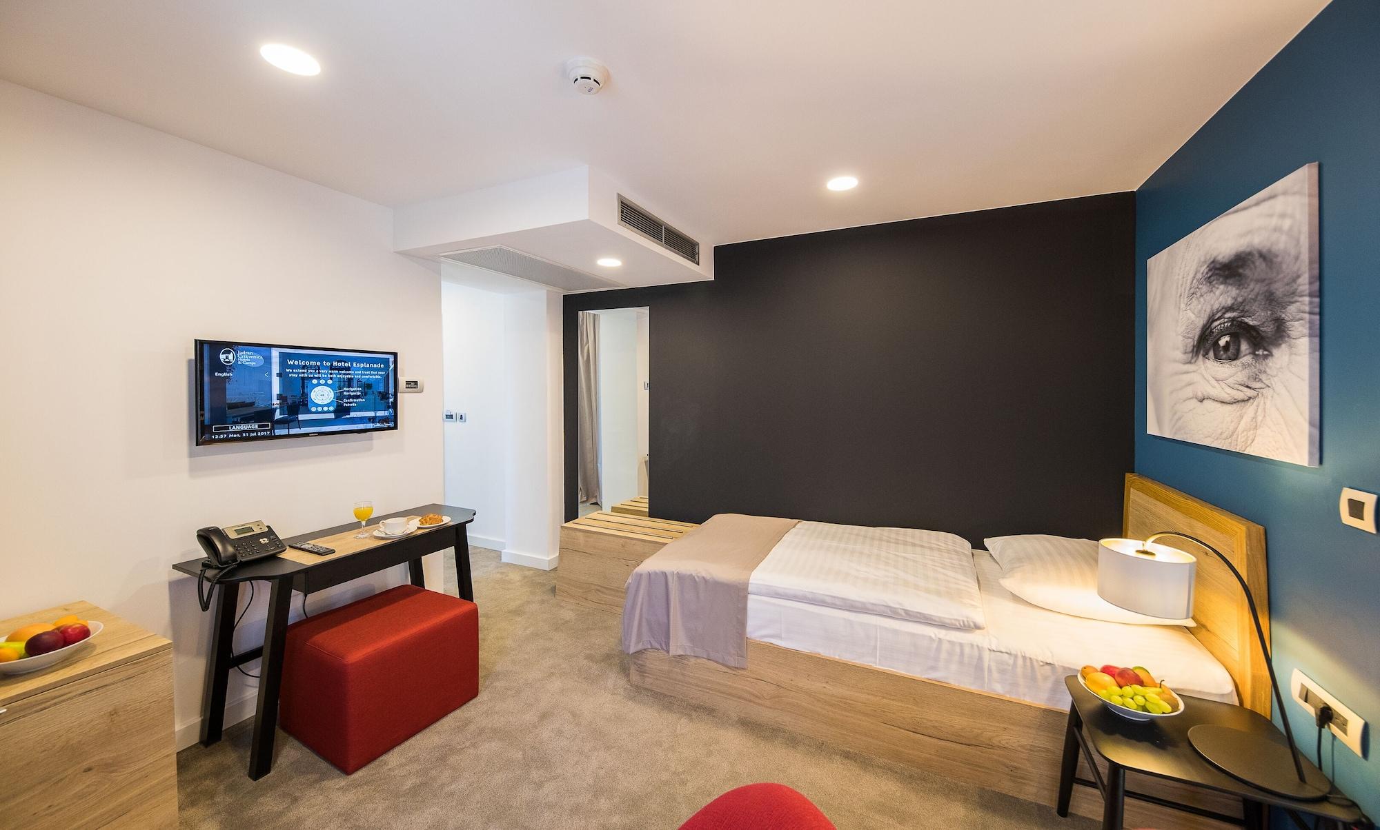 Hotel Esplanade 4*